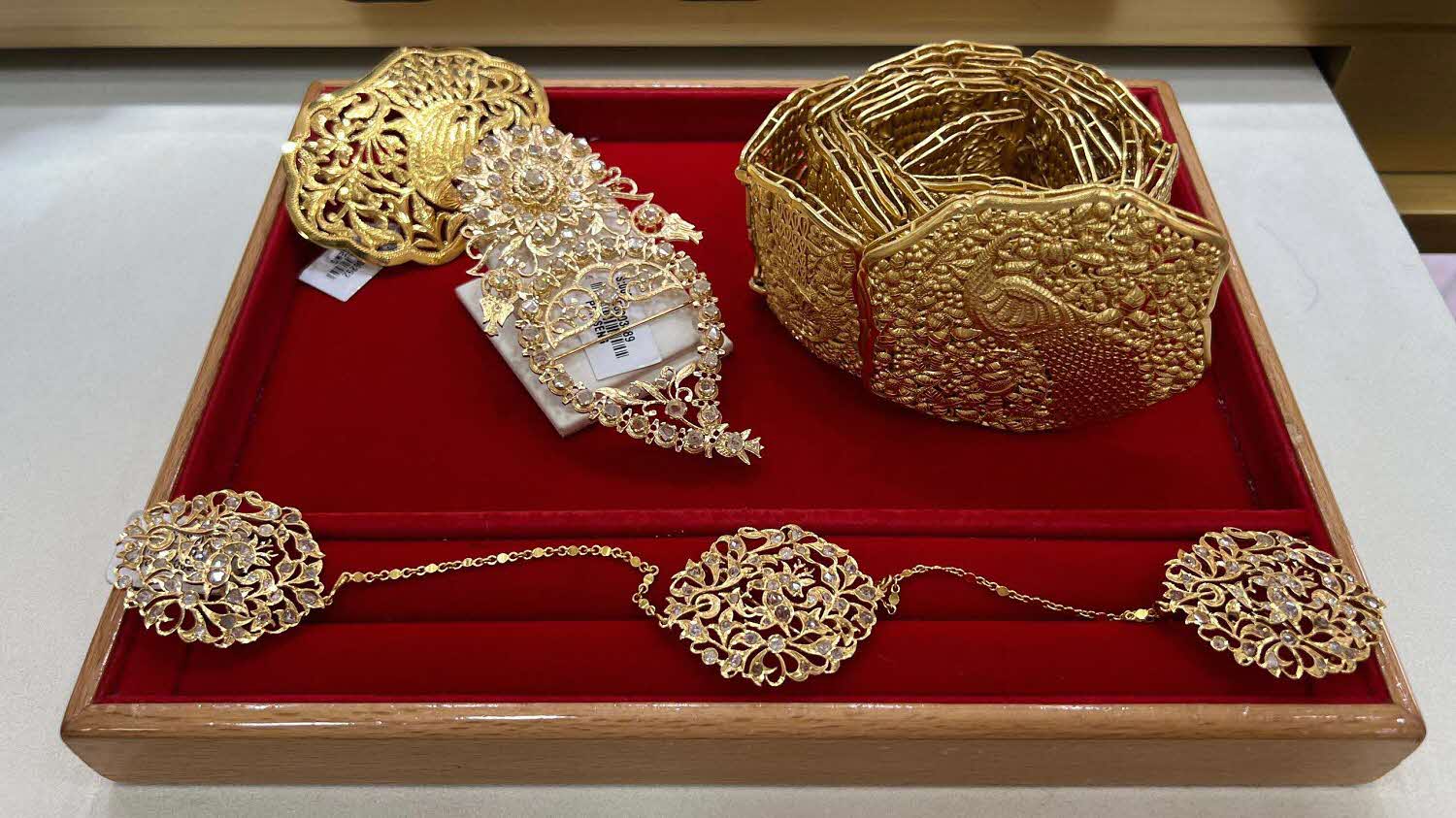 Old, Gold and Still Bold: The Story of Poh Seng